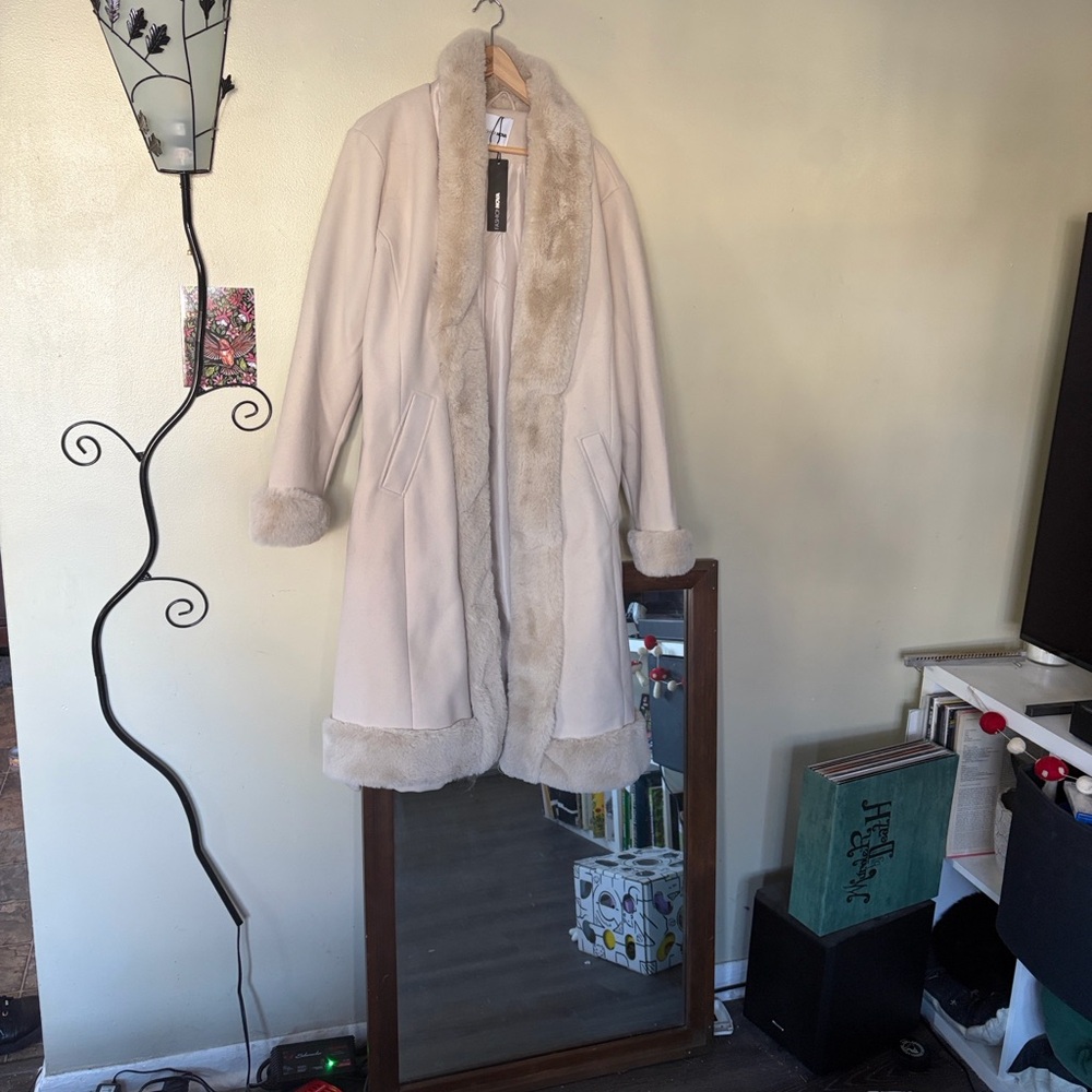 Fashion Nova Cream Faux Fur Trench - Picture 6 of 7